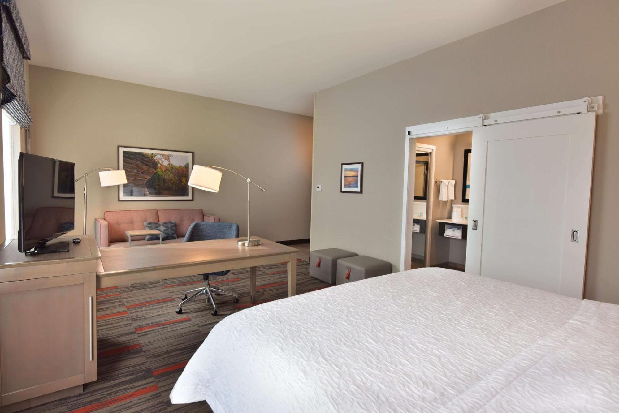 Hampton Inn&Suites at Wisconsin Dells Lake Delton Buitenkant foto