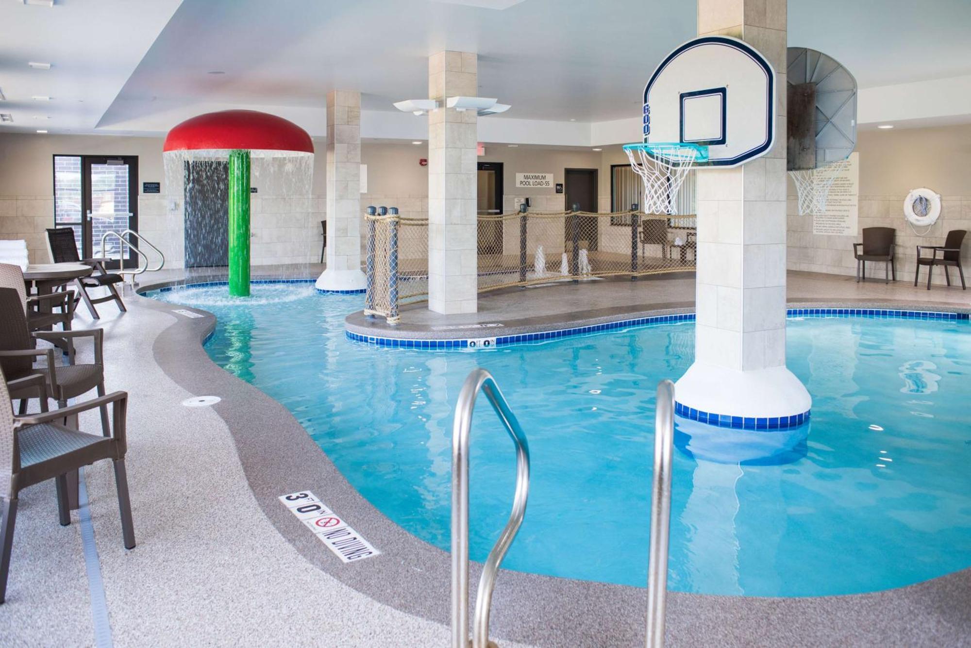 Hampton Inn&Suites at Wisconsin Dells Lake Delton Buitenkant foto